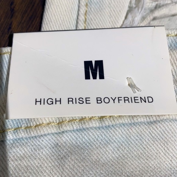 NWT Posh By V Ripped Boyfriend Jeans Size M - Picture 5 of 6